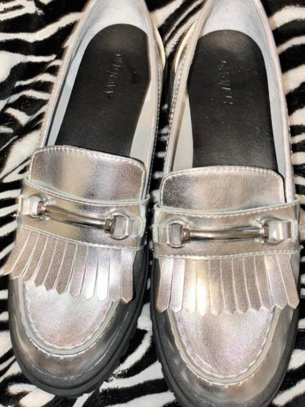 Old Navy Women's Silver and Grey Loafers